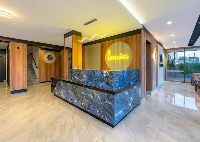 Lemon Hotel