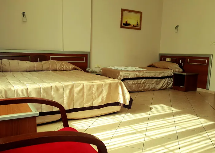 Lemon Hotel